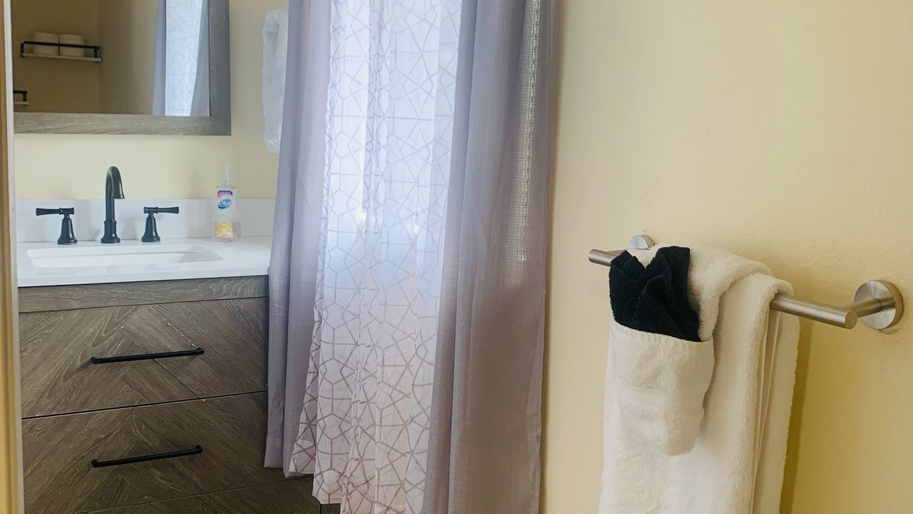 Photo of Bathroom in Waikoloa