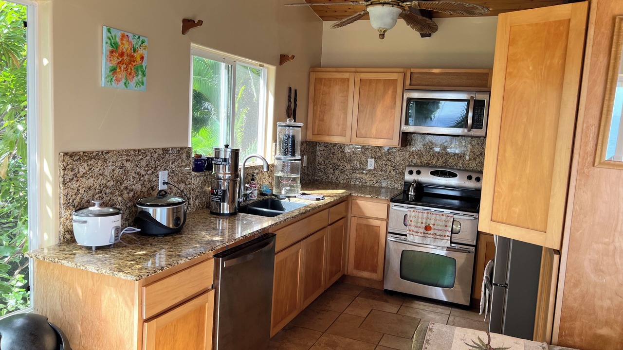 Photo of Kitchen in Kehena Beach Estates