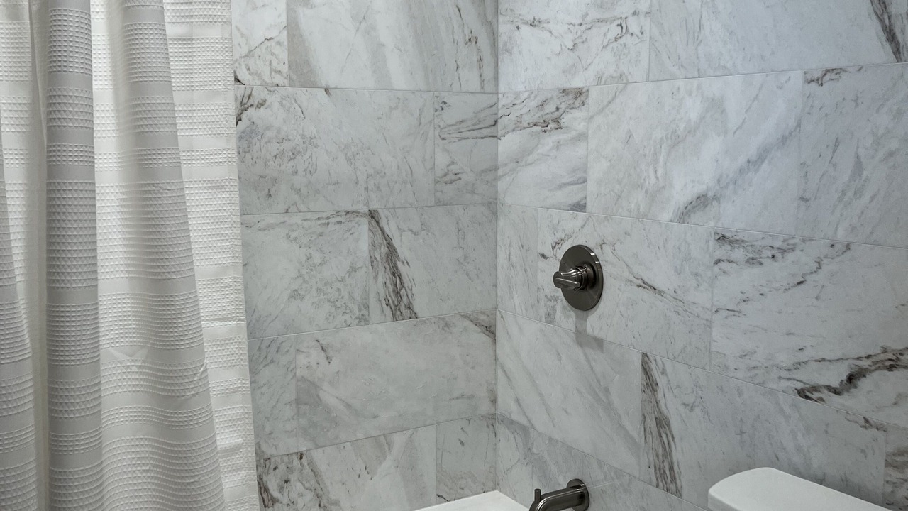 Photo of Bathroom in Moanalua