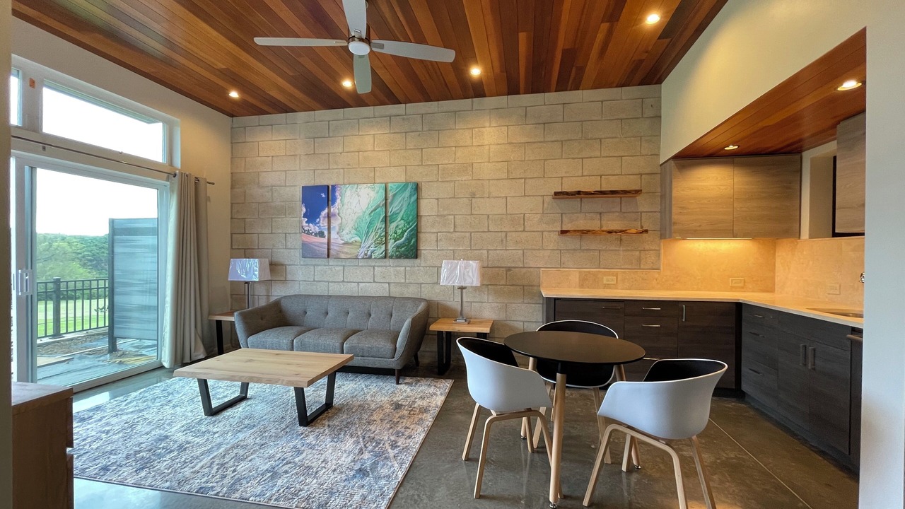 Photo of Livingroom in Moanalua