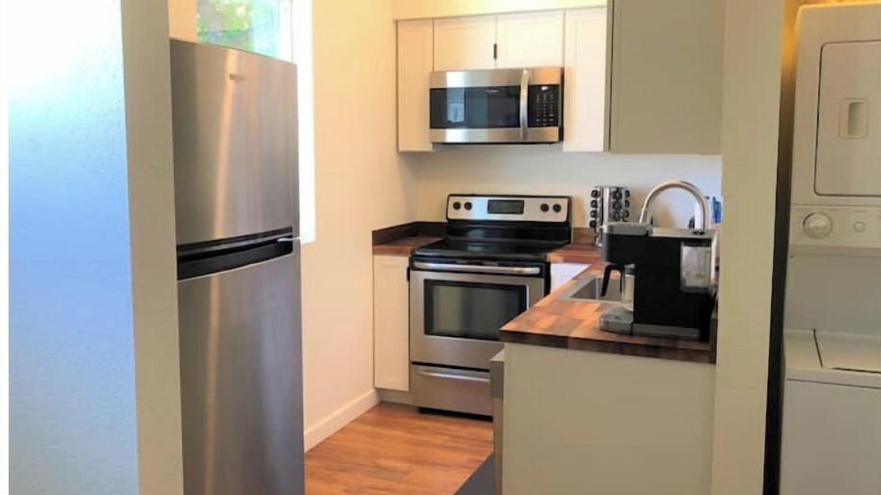 Photo of Kitchen in Depot Bench