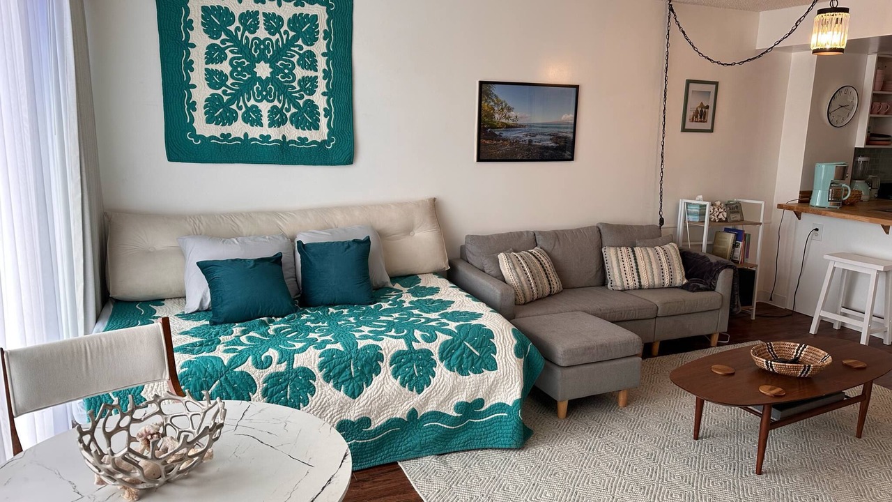 Photo of Livingroom in Makaha Valley