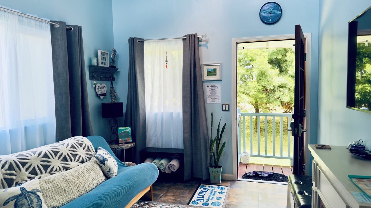 Photo of Livingroom in Royal Hawaiian Estates
