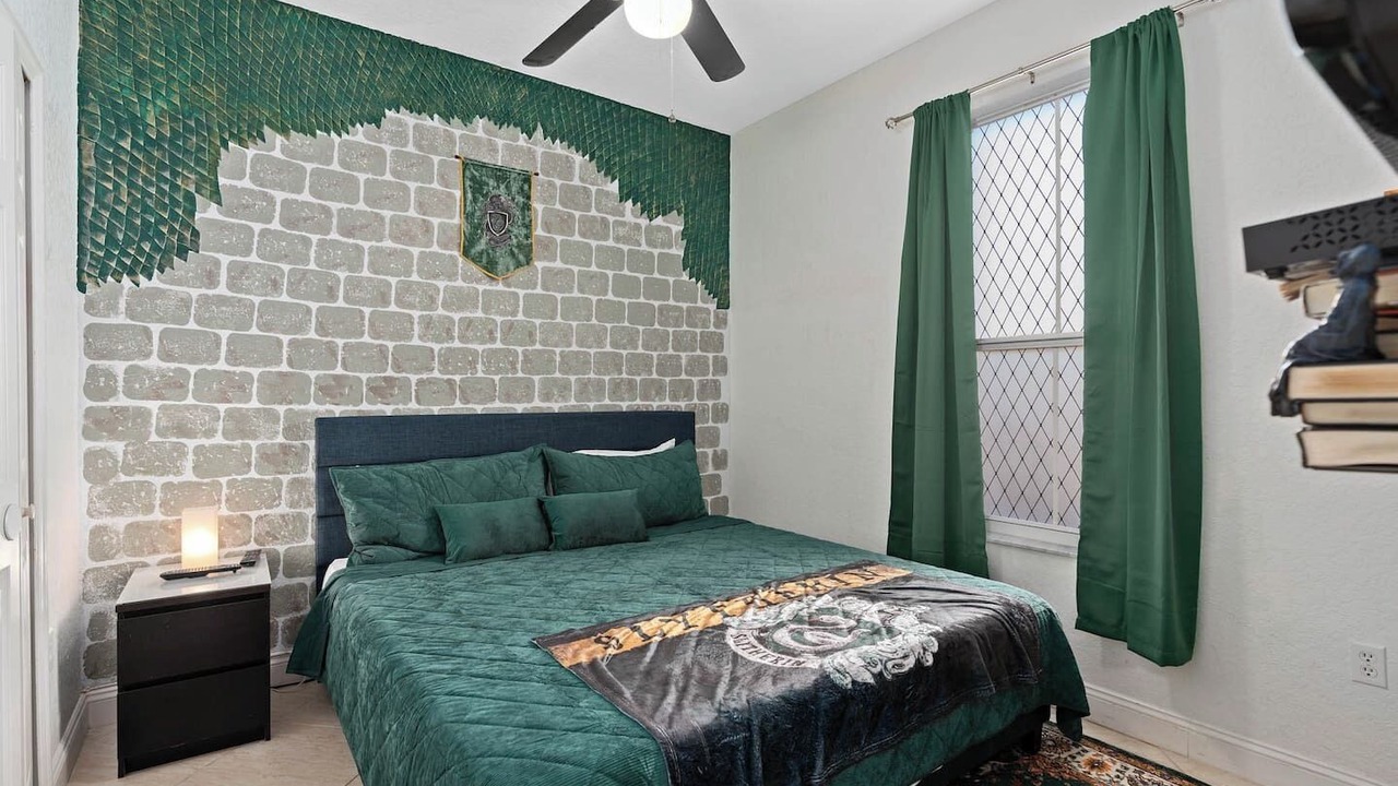Photo of Bedroom in Regal Palms