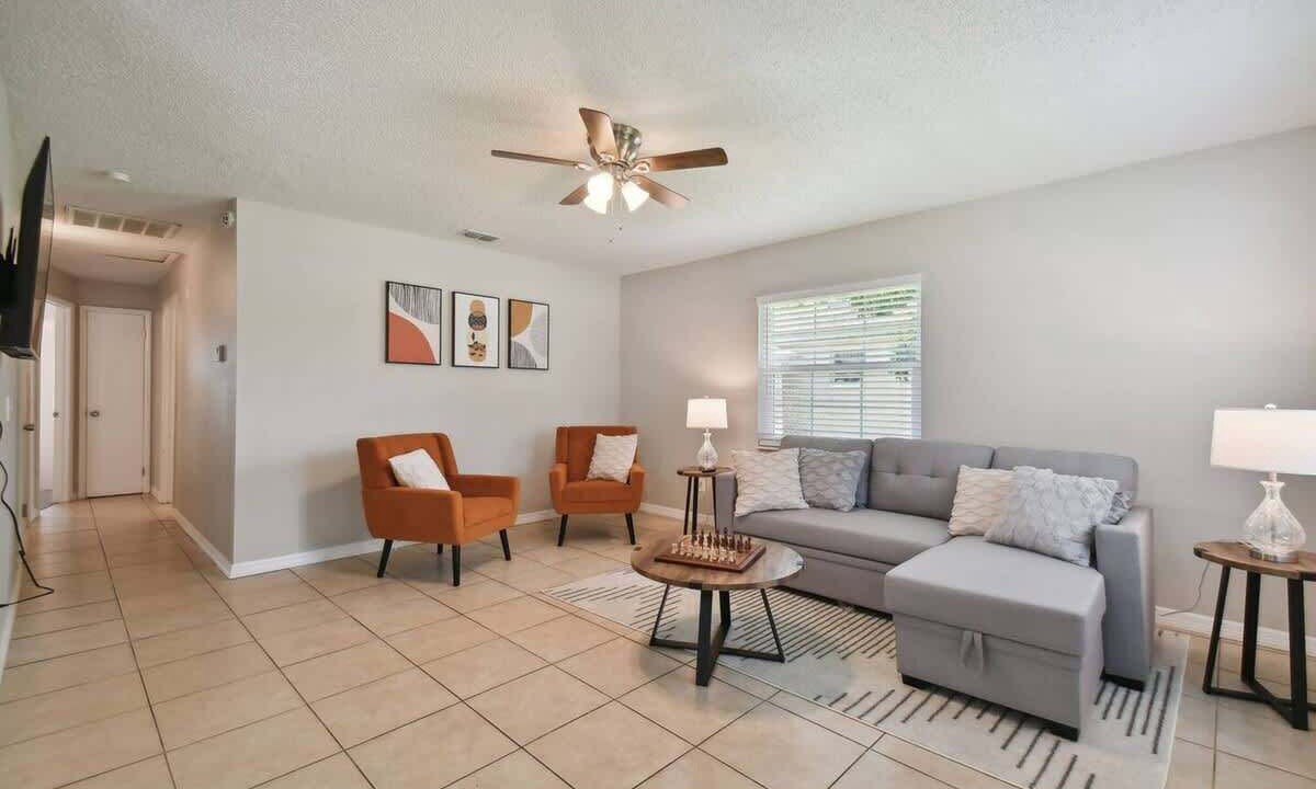 Photo of Livingroom in Dade City