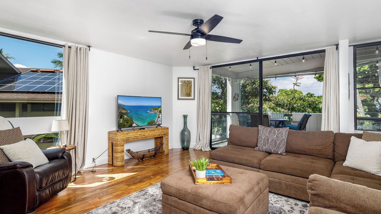 Photo of Livingroom in Historic Kailua Village