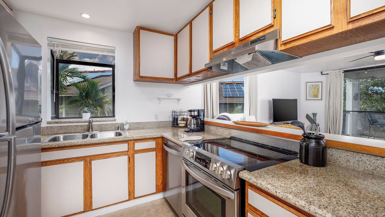 Photo of Kitchen in Historic Kailua Village