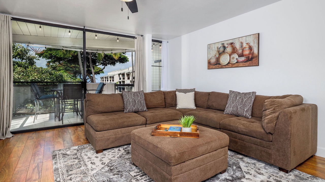 Photo of Livingroom in Historic Kailua Village