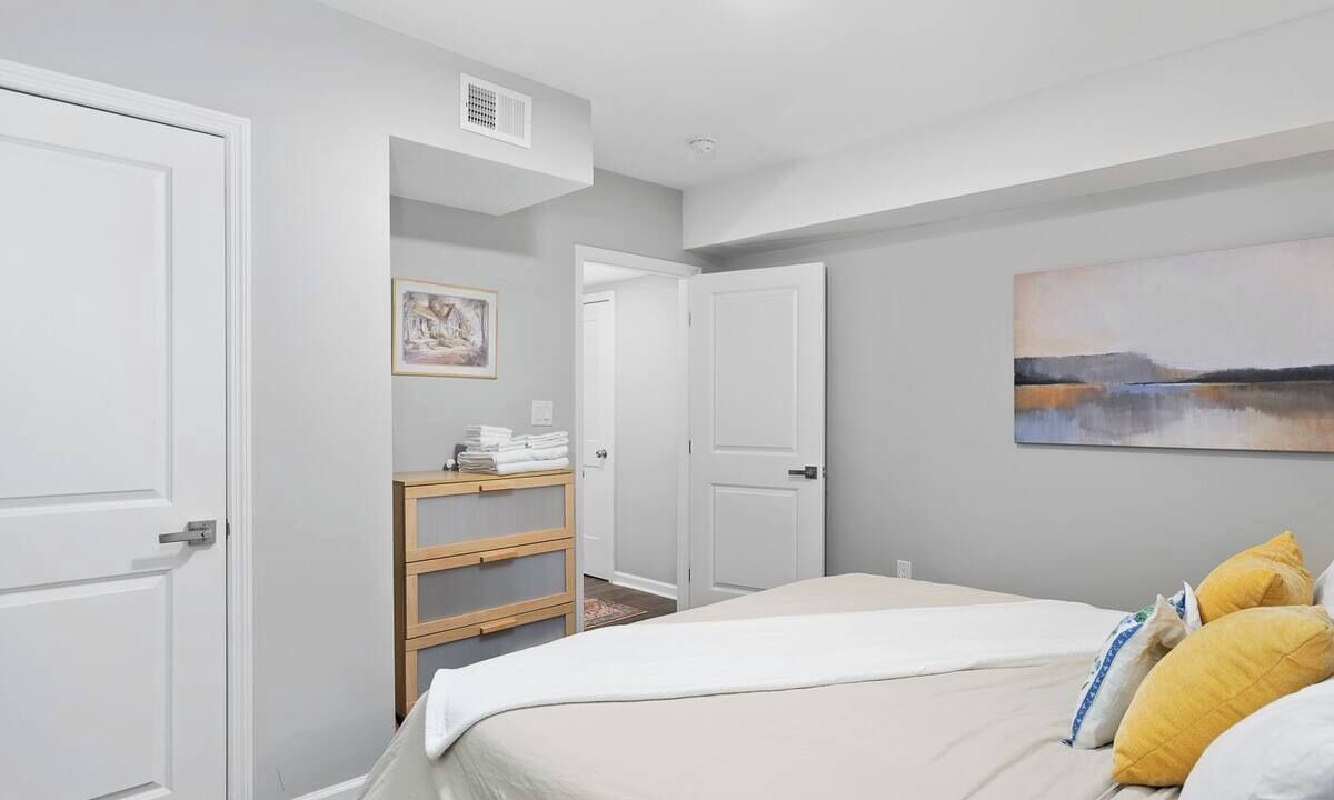 Photo of Bedroom in East Side