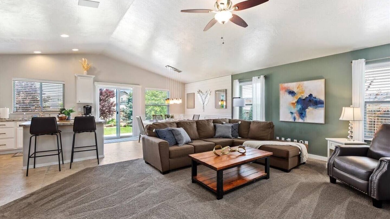 Photo of Livingroom in Caldwell