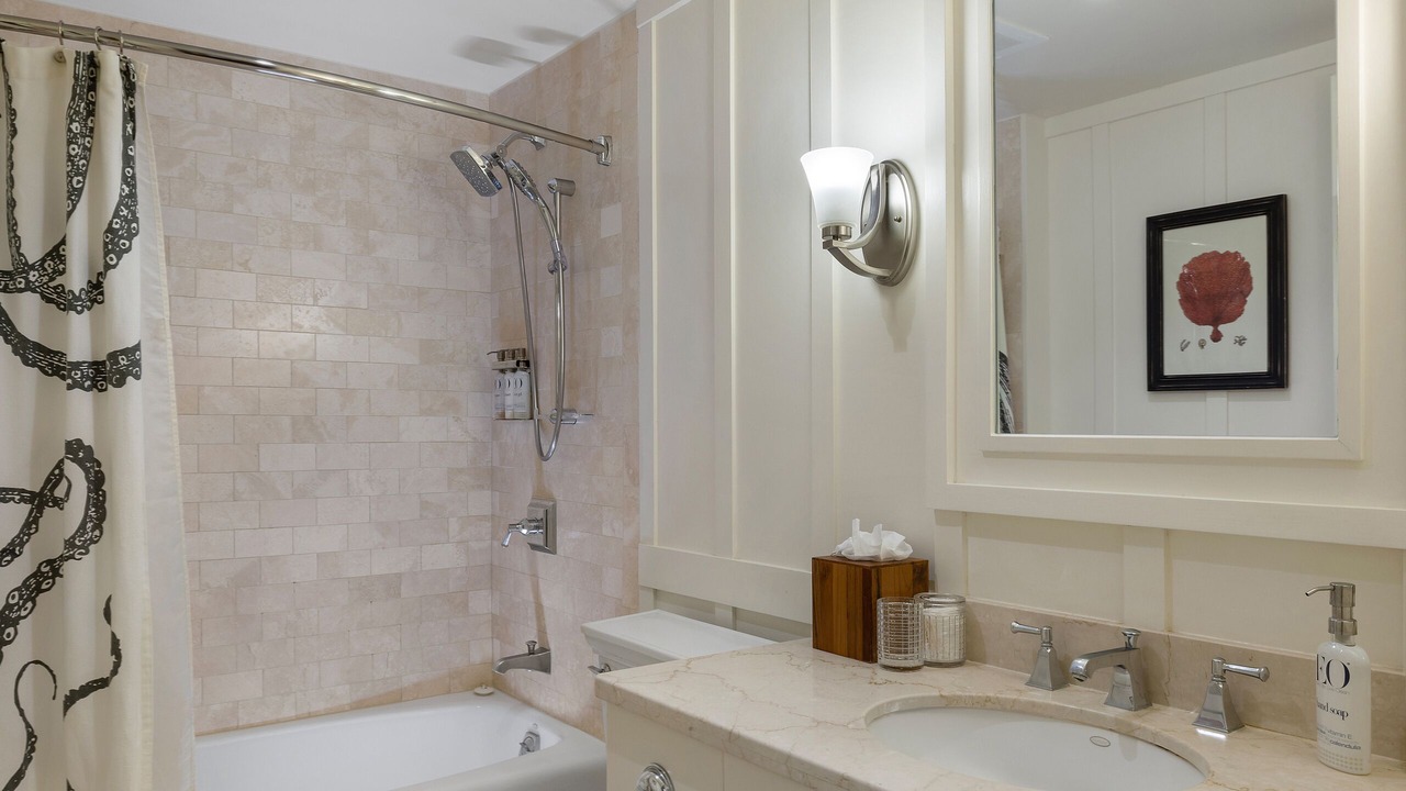 Photo of Bathroom in Kahuku