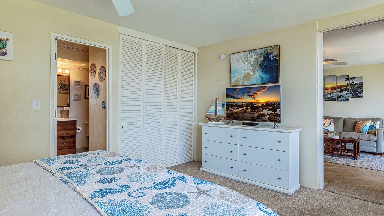 Photo of Bathroom in Maalaea