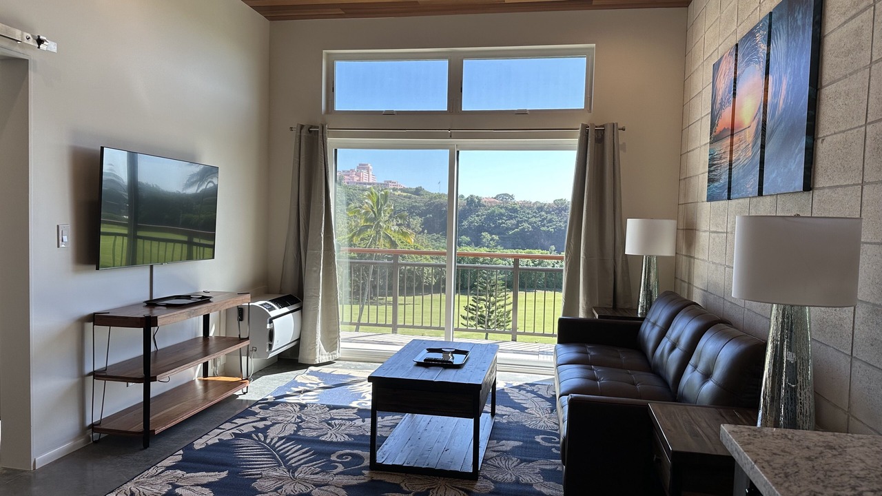 Photo of Livingroom in Moanalua