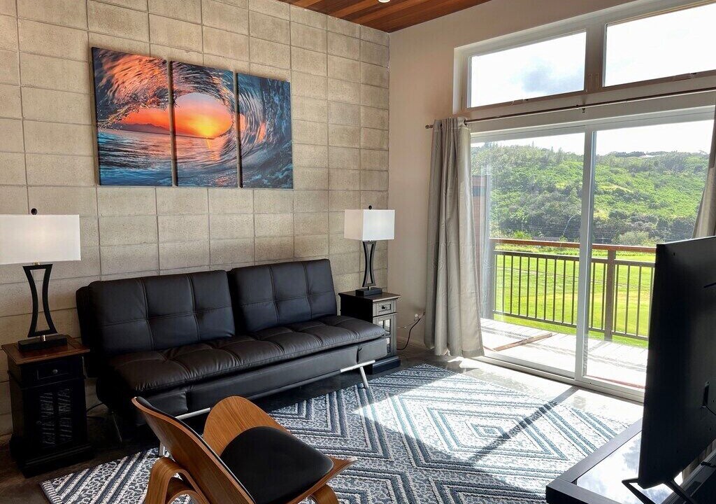 Photo of Livingroom in Moanalua