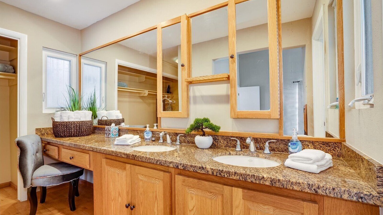 Photo of Bathroom in Hawaii Kai