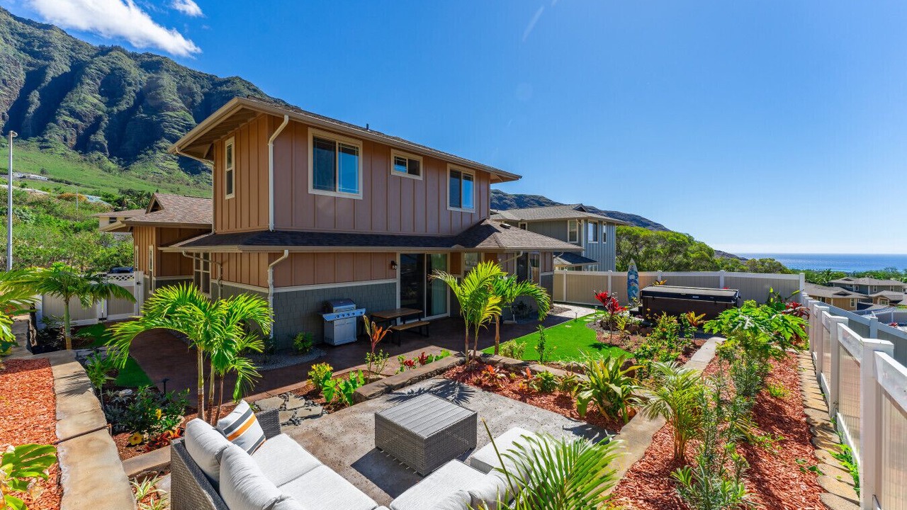 Photo of Outdoor in Makaha Valley