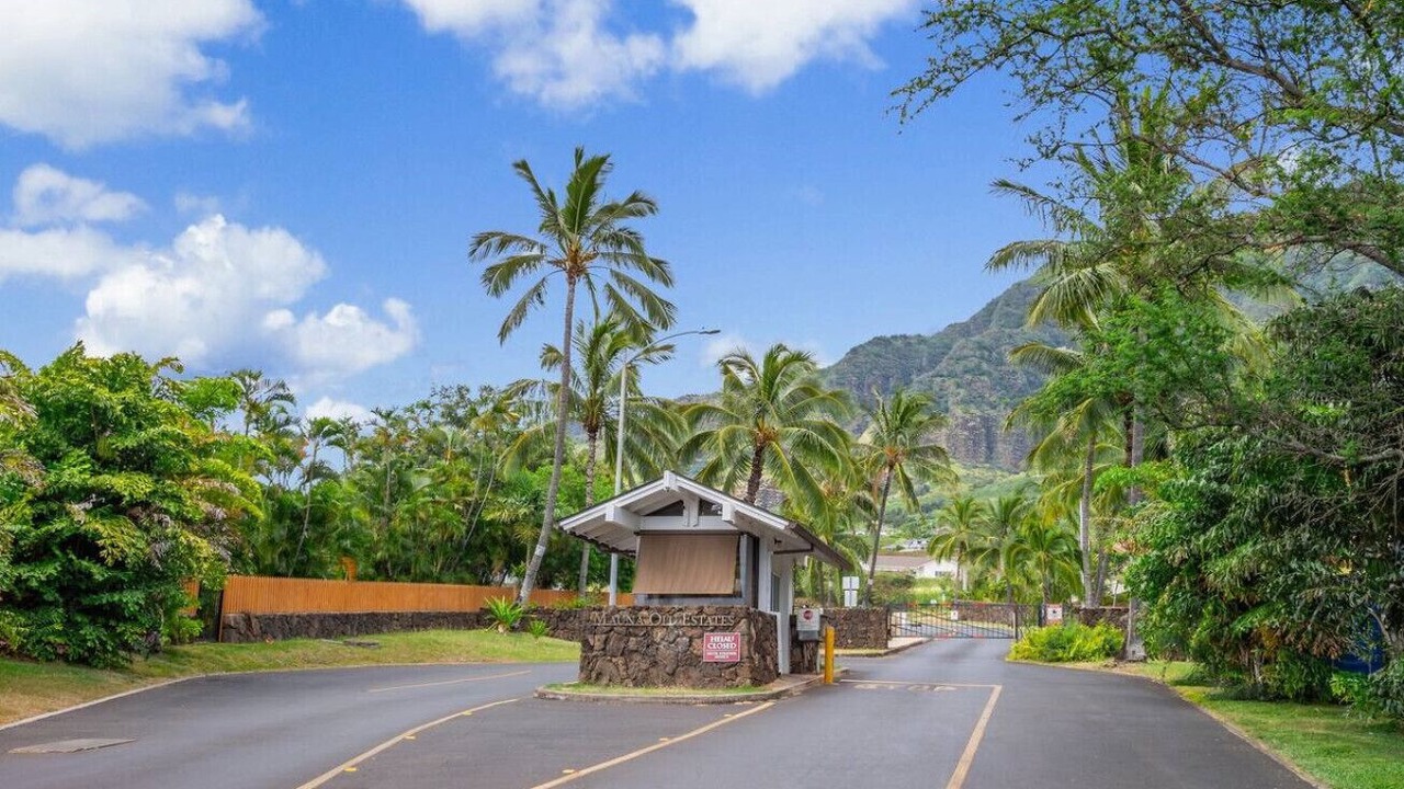 Photo of Others in Makaha Valley