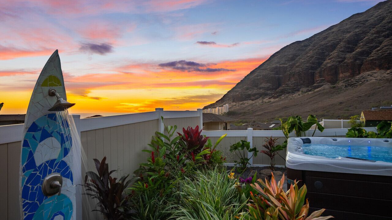 Photo of Outdoor in Makaha Valley