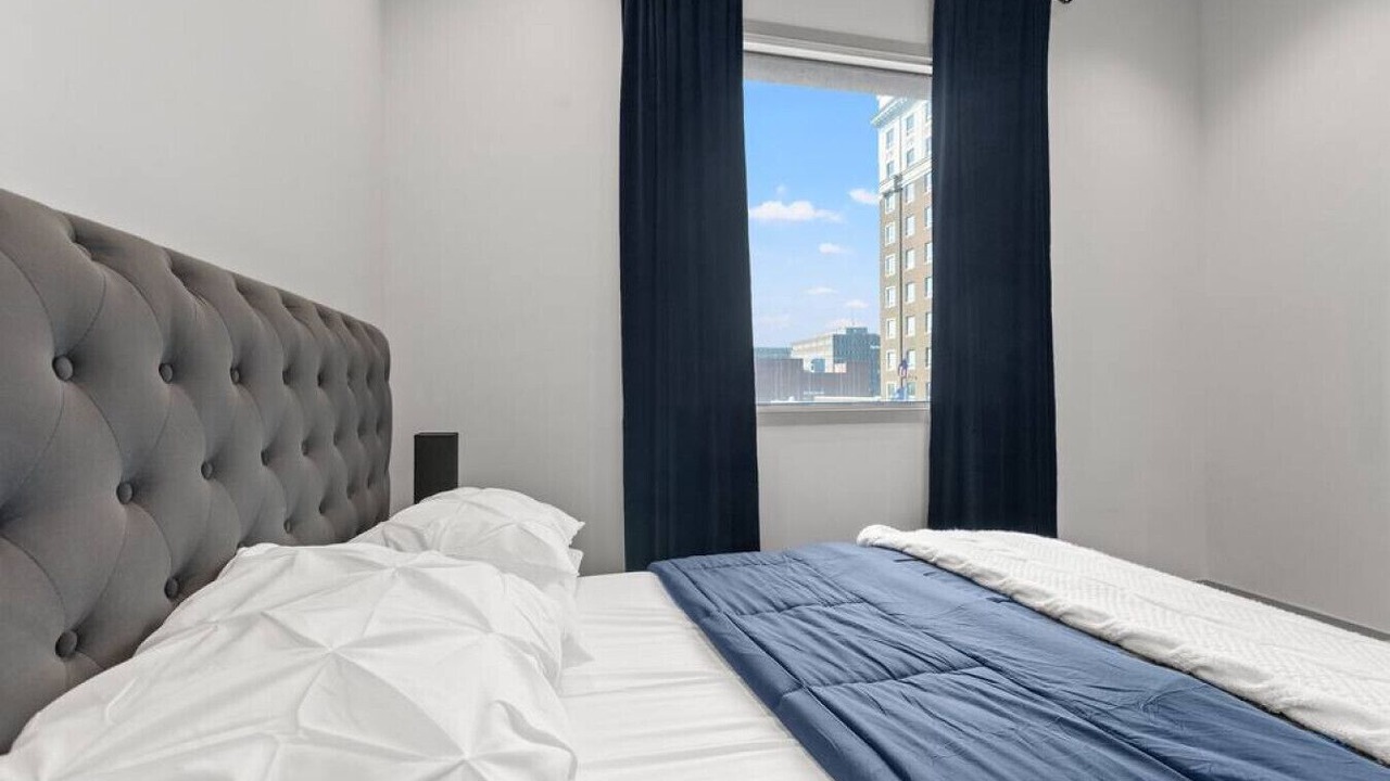 Photo of Bedroom in Downtown