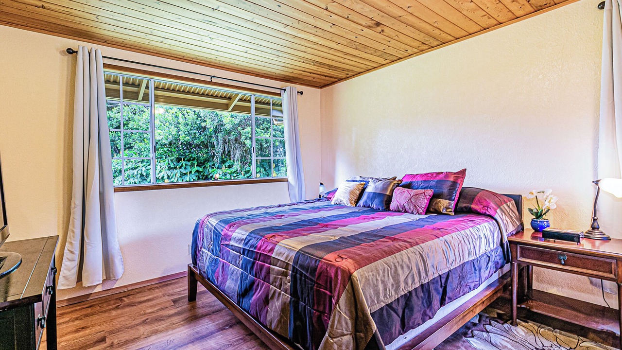 Photo of Bedroom in Royal Hawaiian Estates