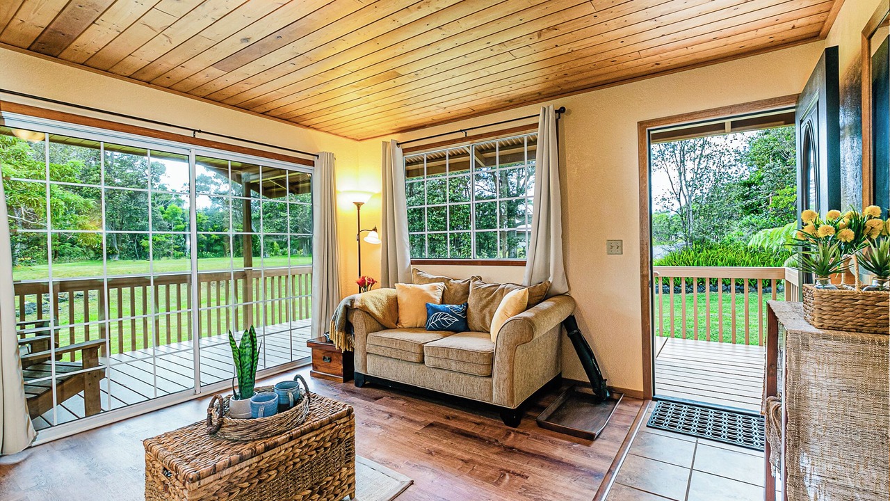 Photo of Livingroom in Royal Hawaiian Estates