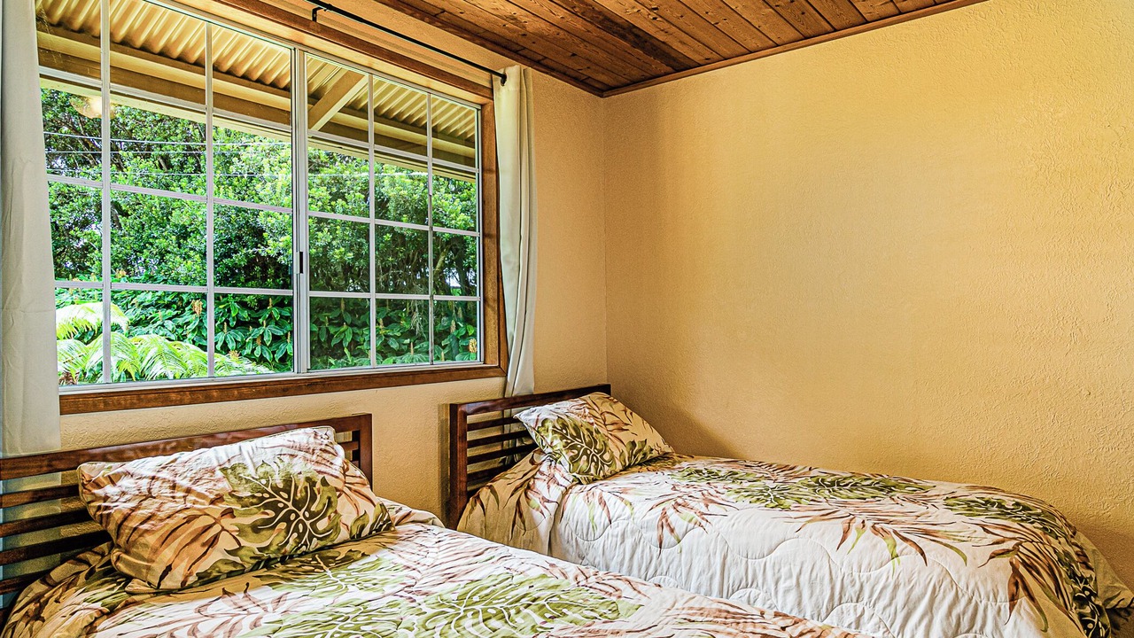 Photo of Bedroom in Royal Hawaiian Estates