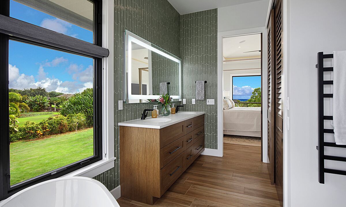 Photo of Bedroom in Poipu
