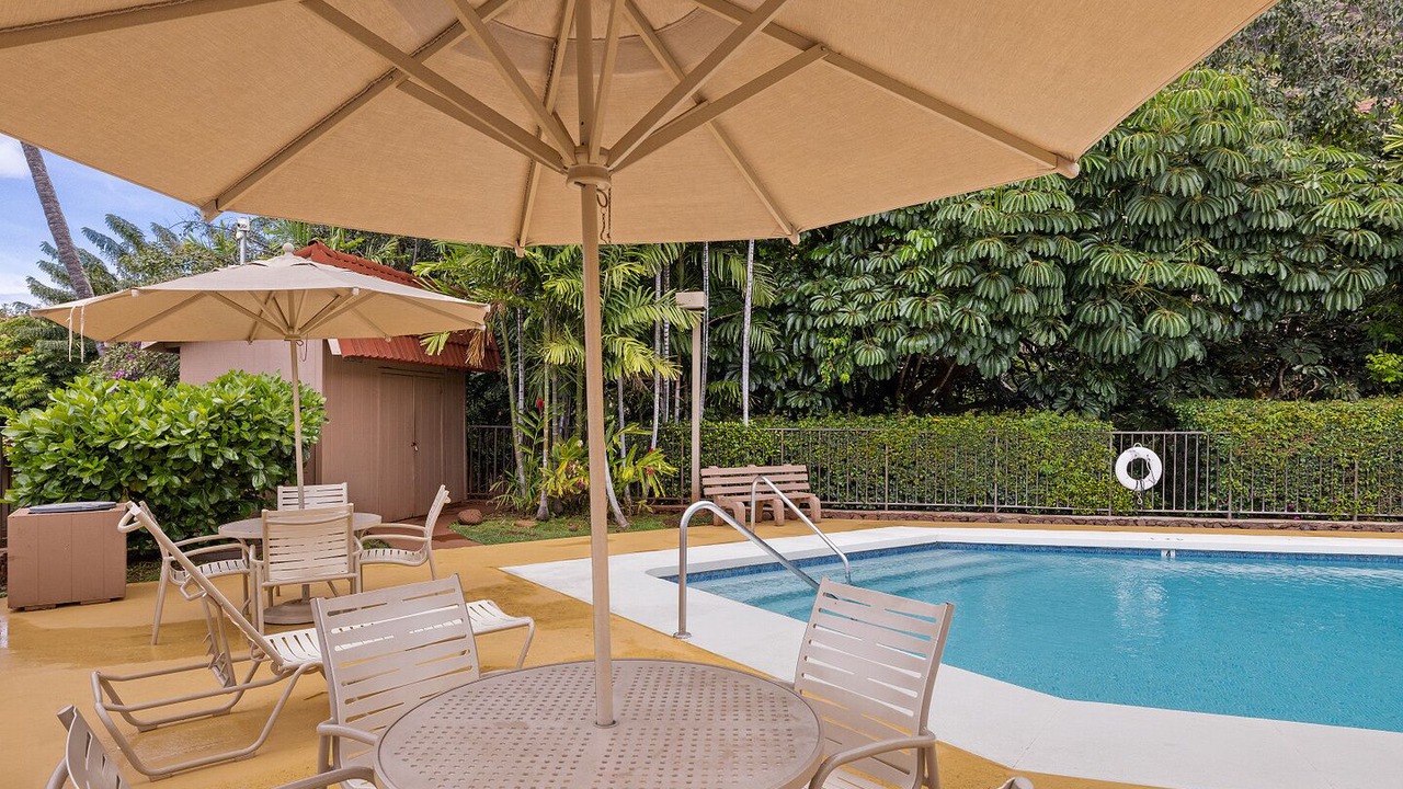 Photo of Outdoor in Makaha Valley