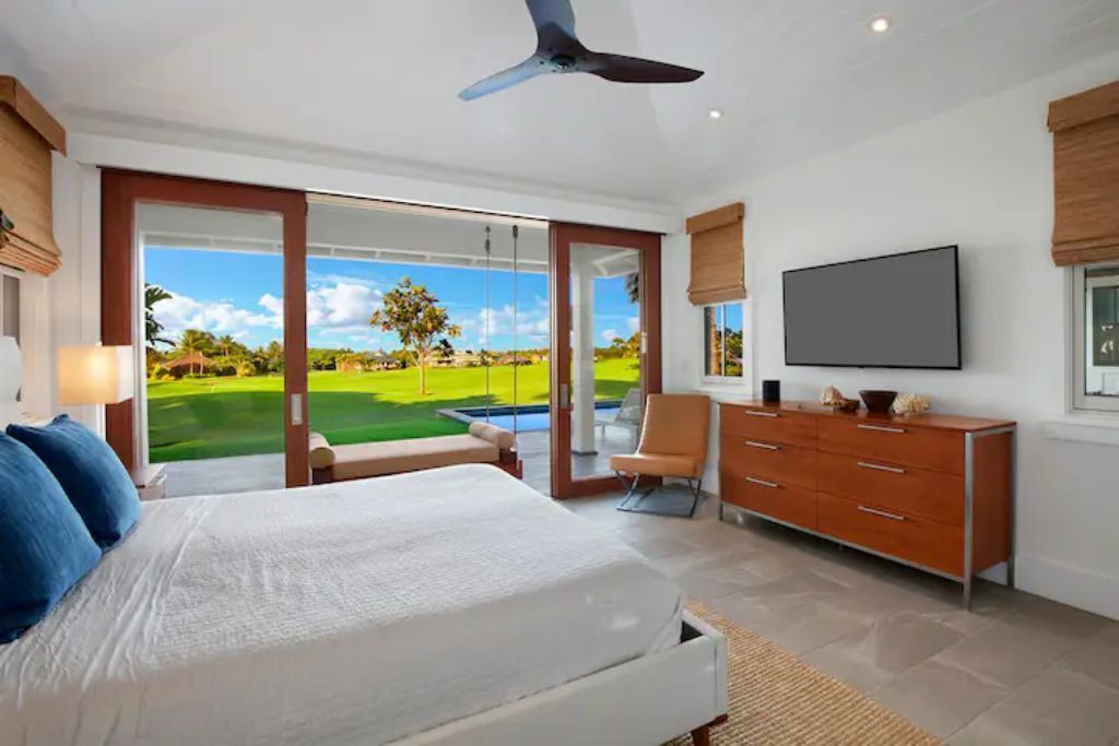 Photo of Bedroom in Poipu