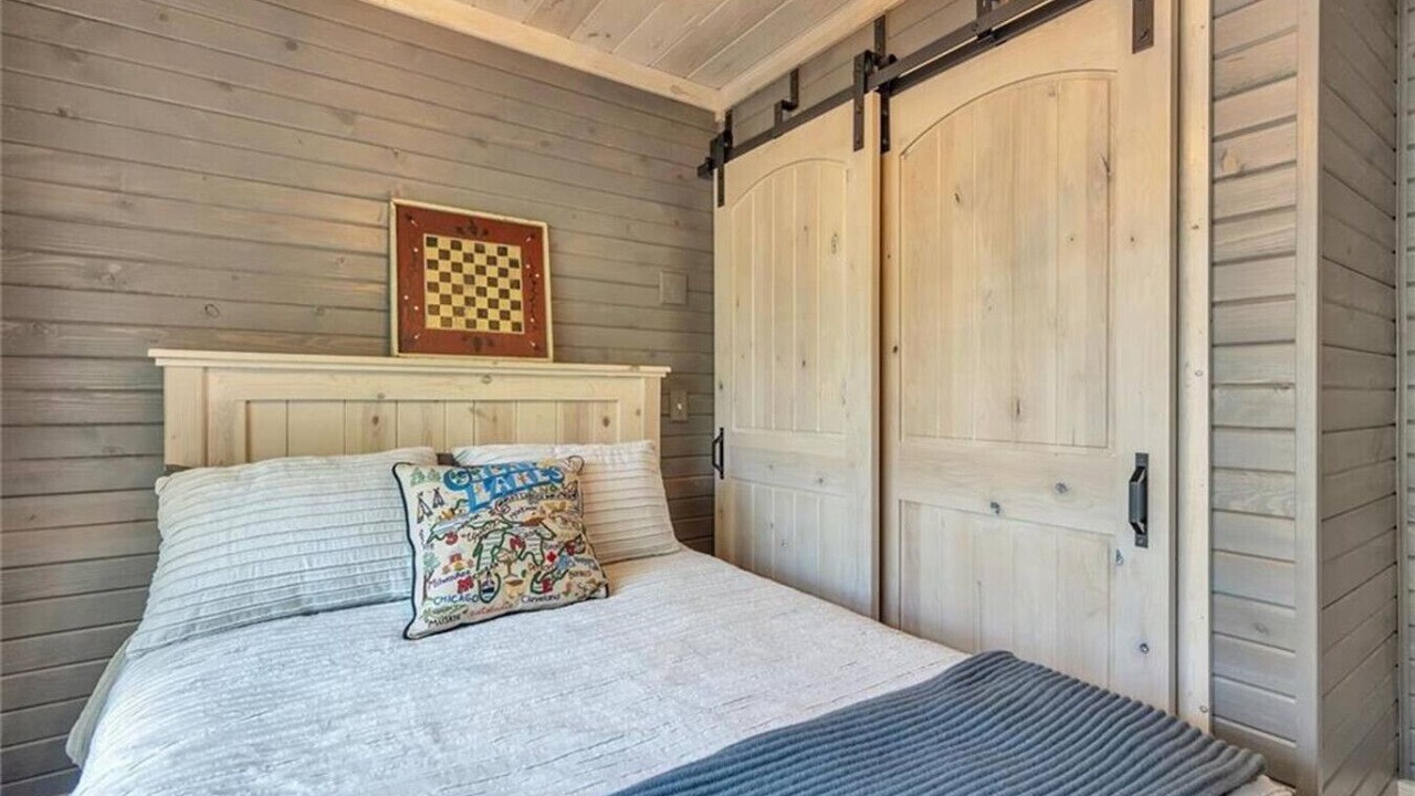 Photo of Bedroom in Geneva-on-the-Lake