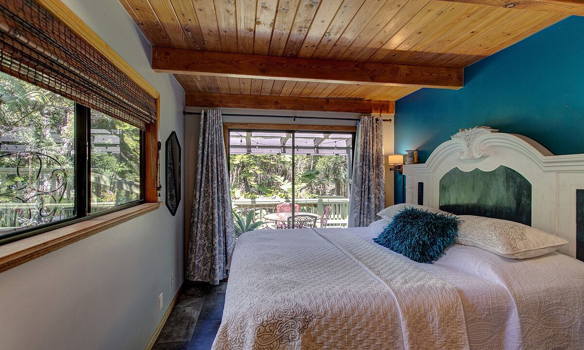 Photo of Bedroom in Royal Hawaiian Estates