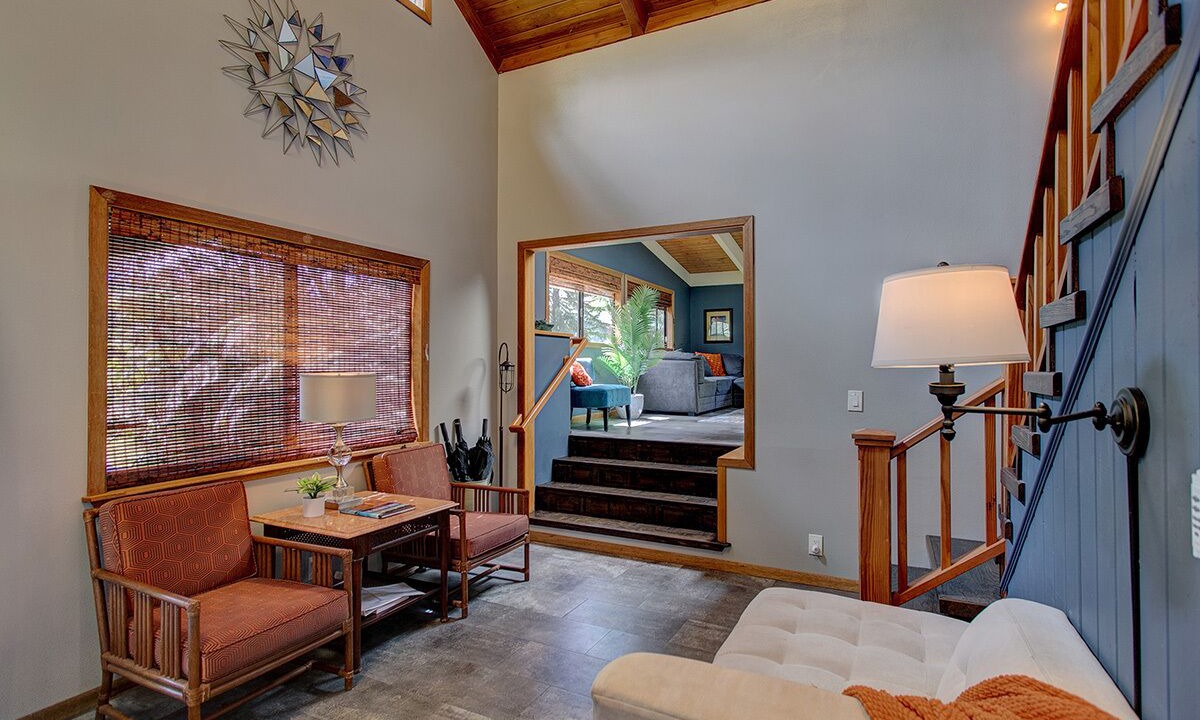 Photo of Livingroom in Royal Hawaiian Estates