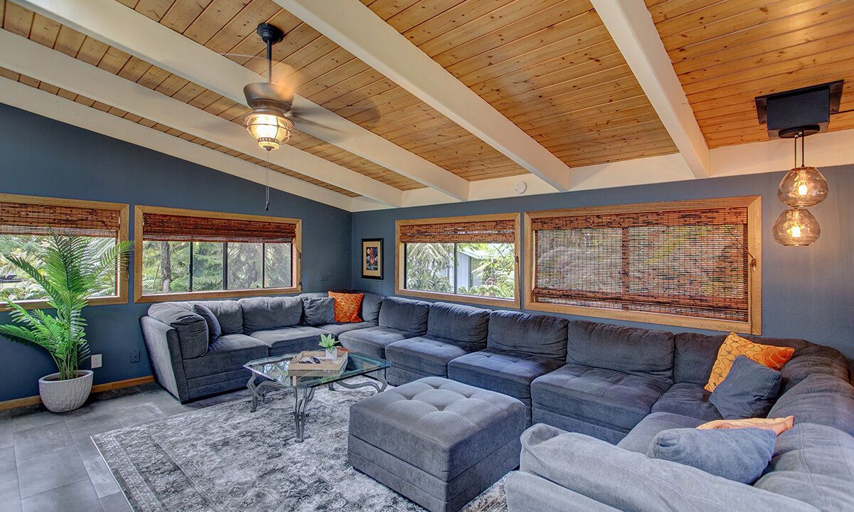 Photo of Livingroom in Royal Hawaiian Estates