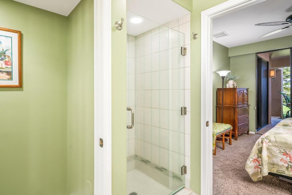 Photo of Bathroom in Waikoloa