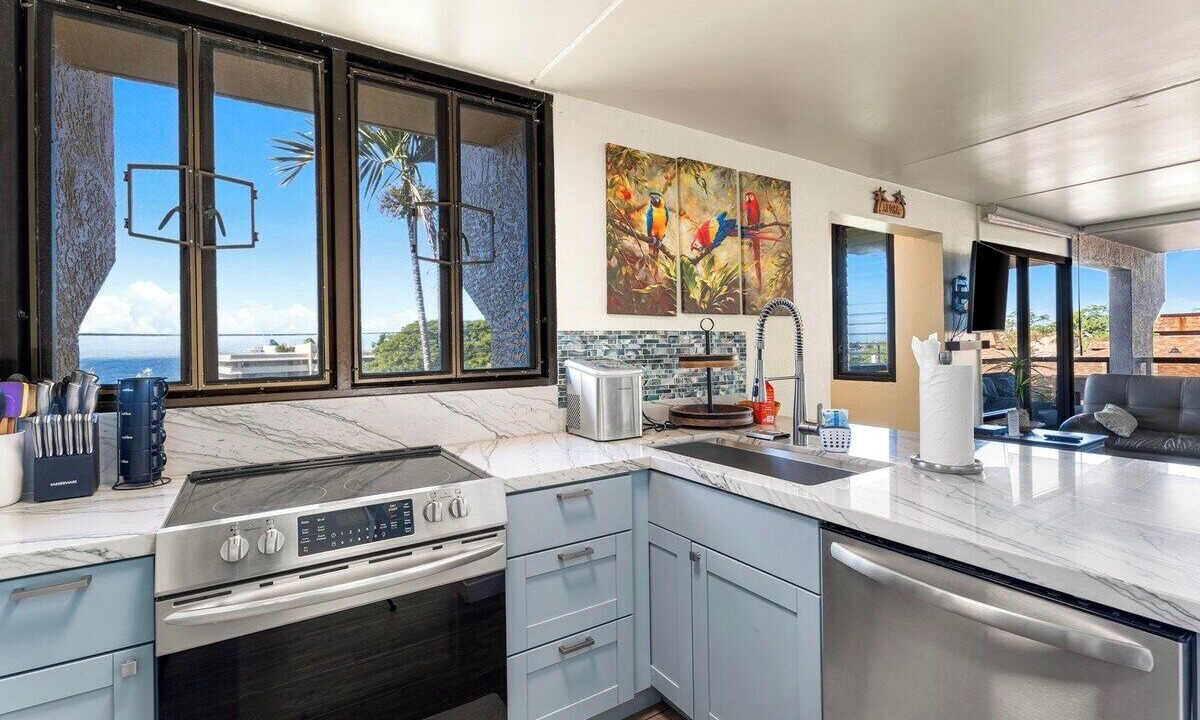 Photo of Kitchen in Historic Kailua Village