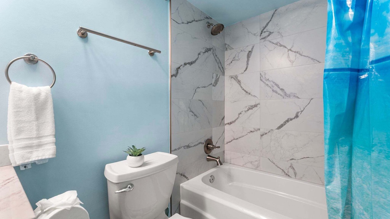 Photo of Bathroom in Historic Kailua Village