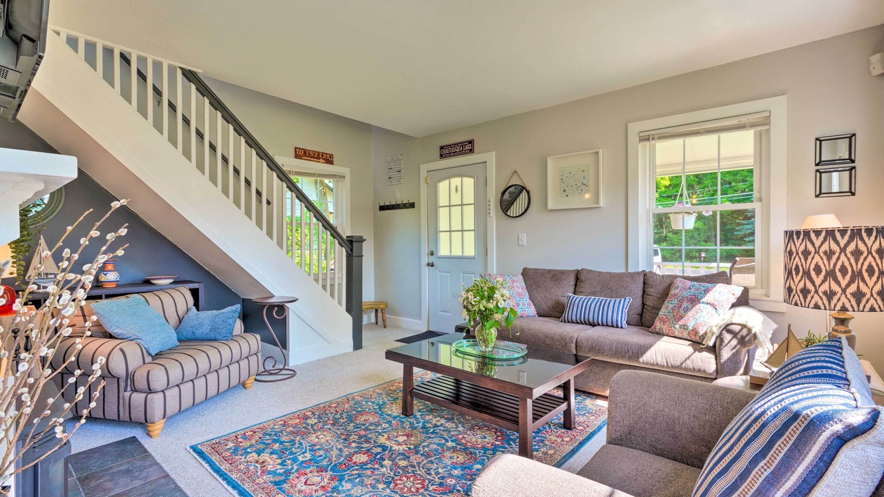 Photo of Livingroom in Lakewood