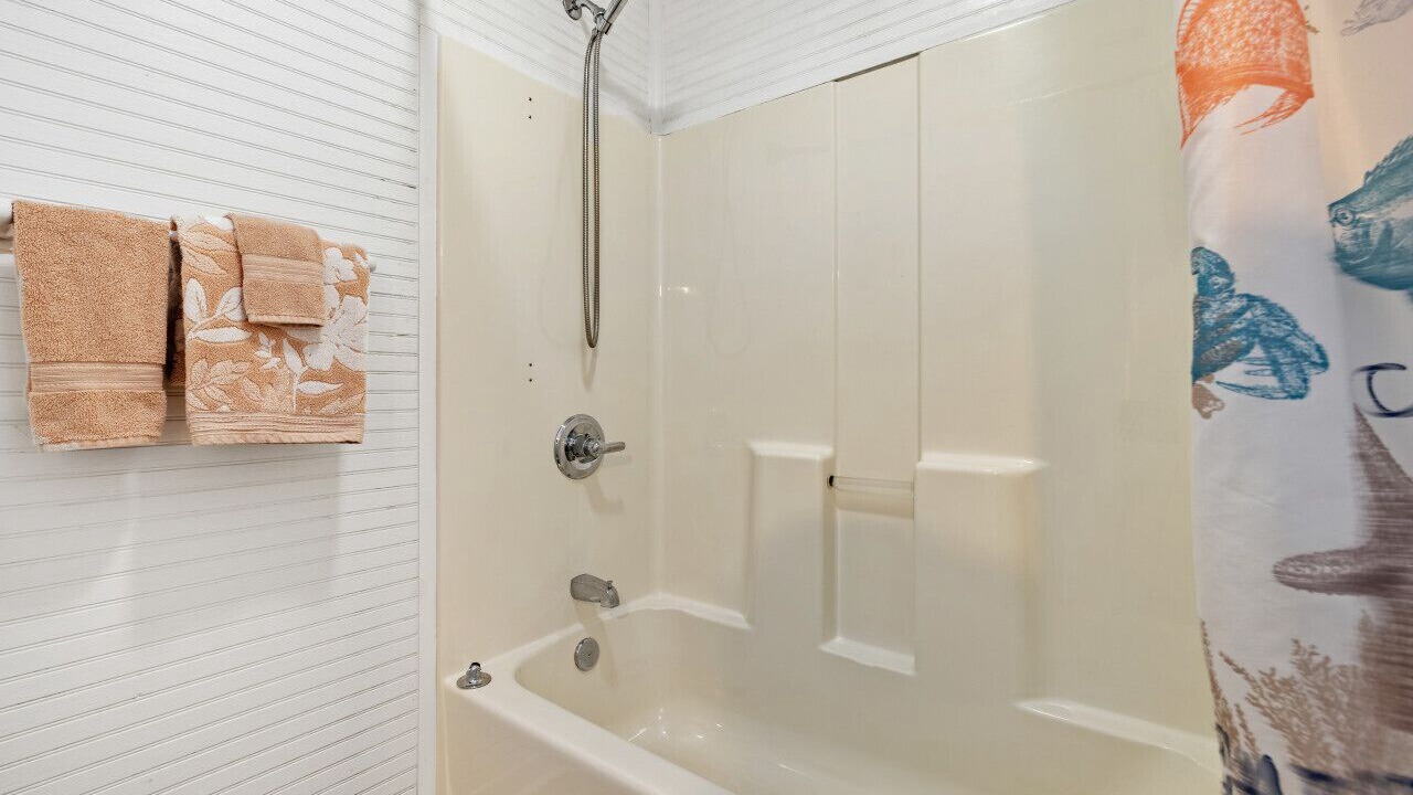 Photo of Bathroom in Cedar Key