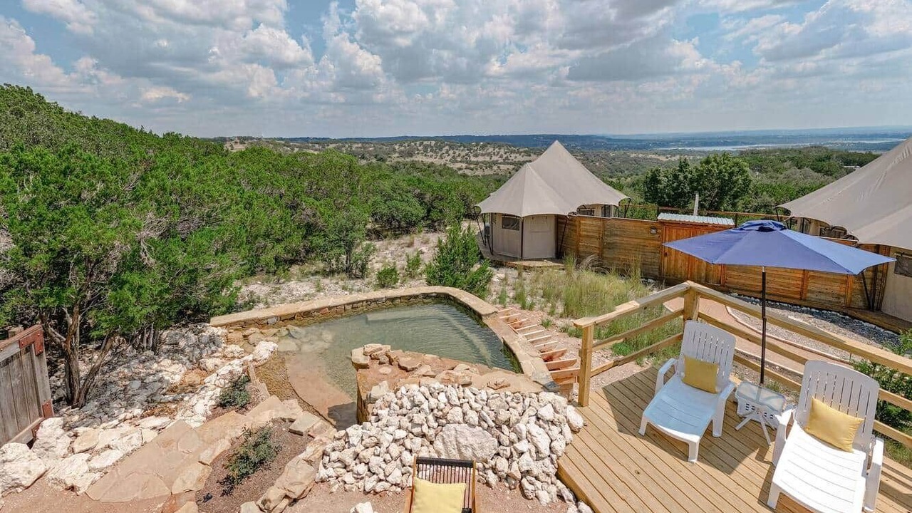 Photo of Patio Balcony in Oatmeal