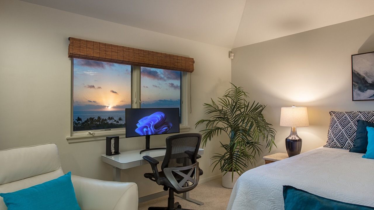 Photo of Bedroom in Kahaluu-Keauhou