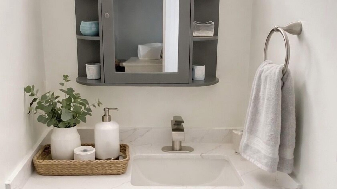 Photo of Bathroom in Punaluu
