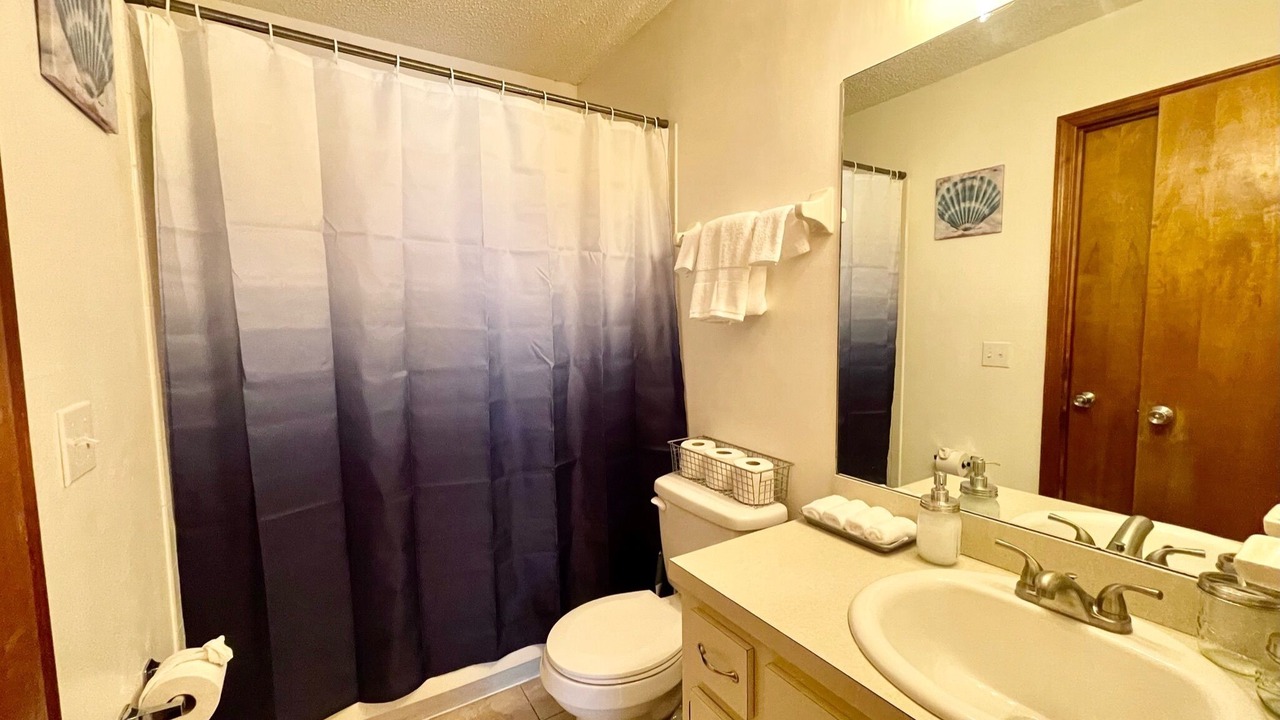 Photo of Bathroom in Brooksville