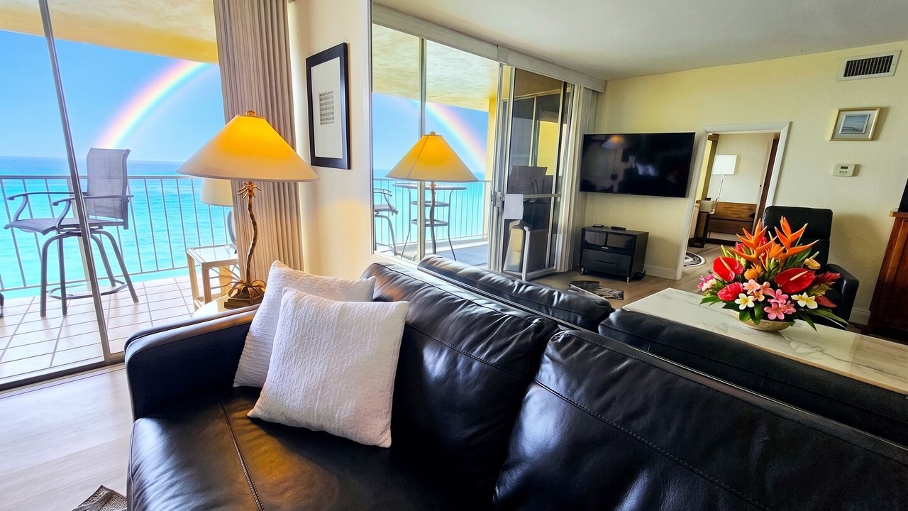 Photo of Livingroom in Kahana