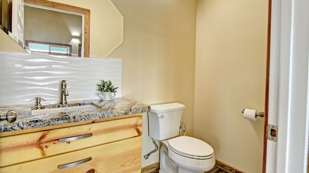 Photo of Bathroom in Hilo