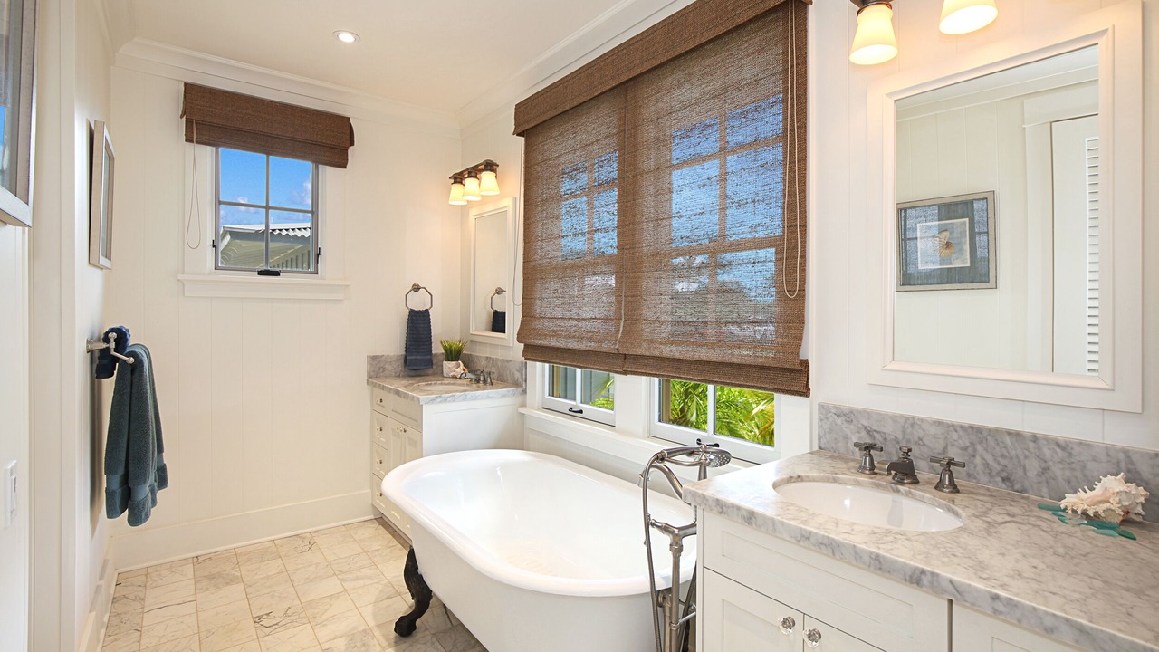 Photo of Bathroom in Poipu