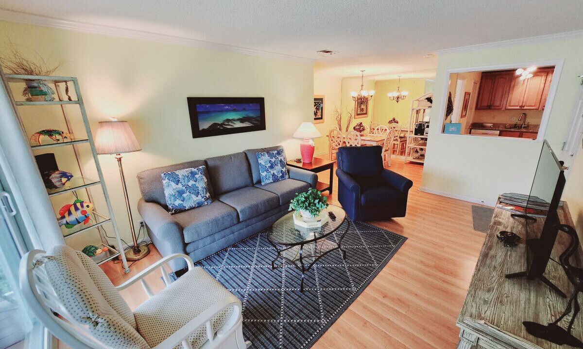 Photo of Livingroom in Demere Park