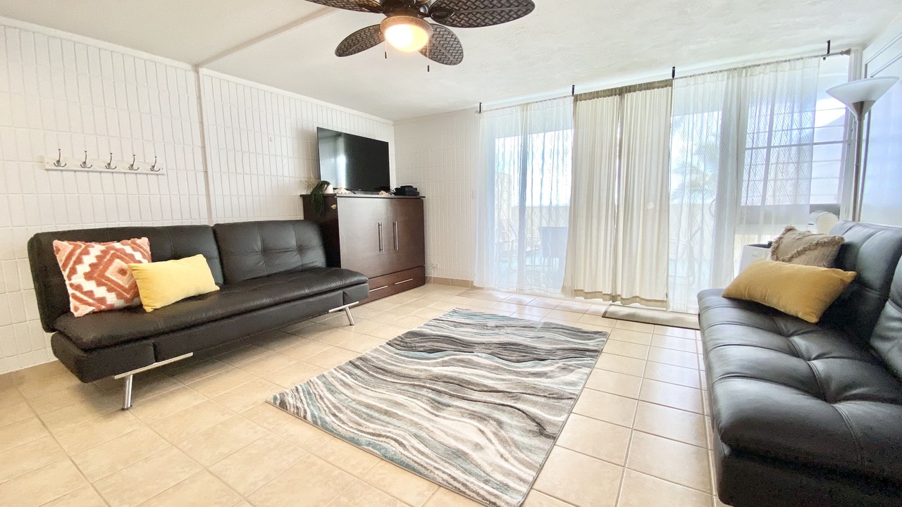 Photo of Livingroom in Punaluu