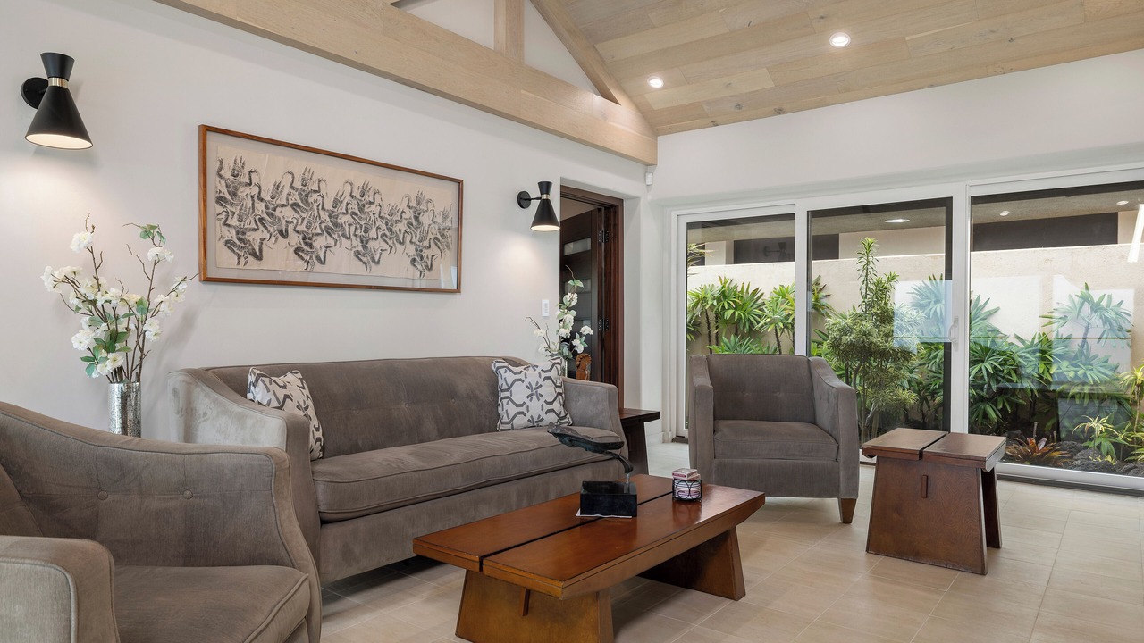 Photo of Livingroom in Kamuela