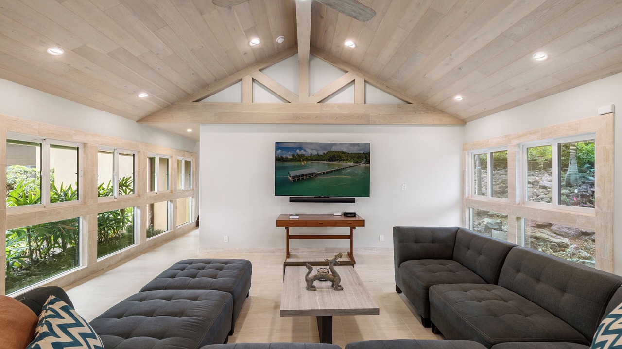 Photo of Livingroom in Kamuela
