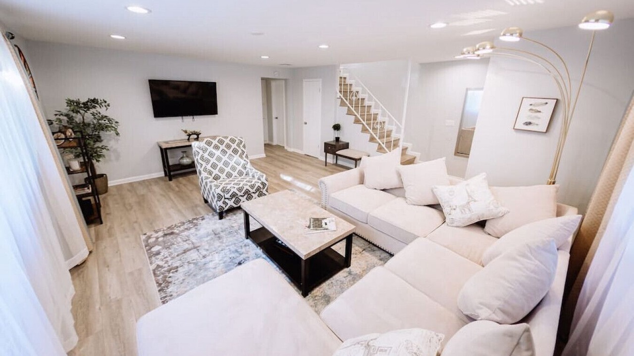 Photo of Bedroom in NoHo Arts District